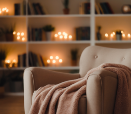 Comment créer une ambiance cozy dans mon salon avec des éléments de décoration ?