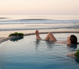 Séjours au bord de mer : bienfaits beauté d'une cure de thalassothérapie